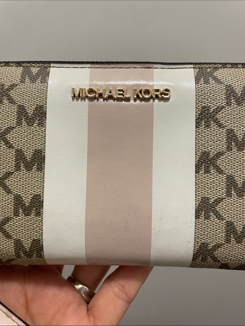 Michael Kors Beige Logo Zip Wallet with Pink & White Center Stripe - Picture 3 of 17